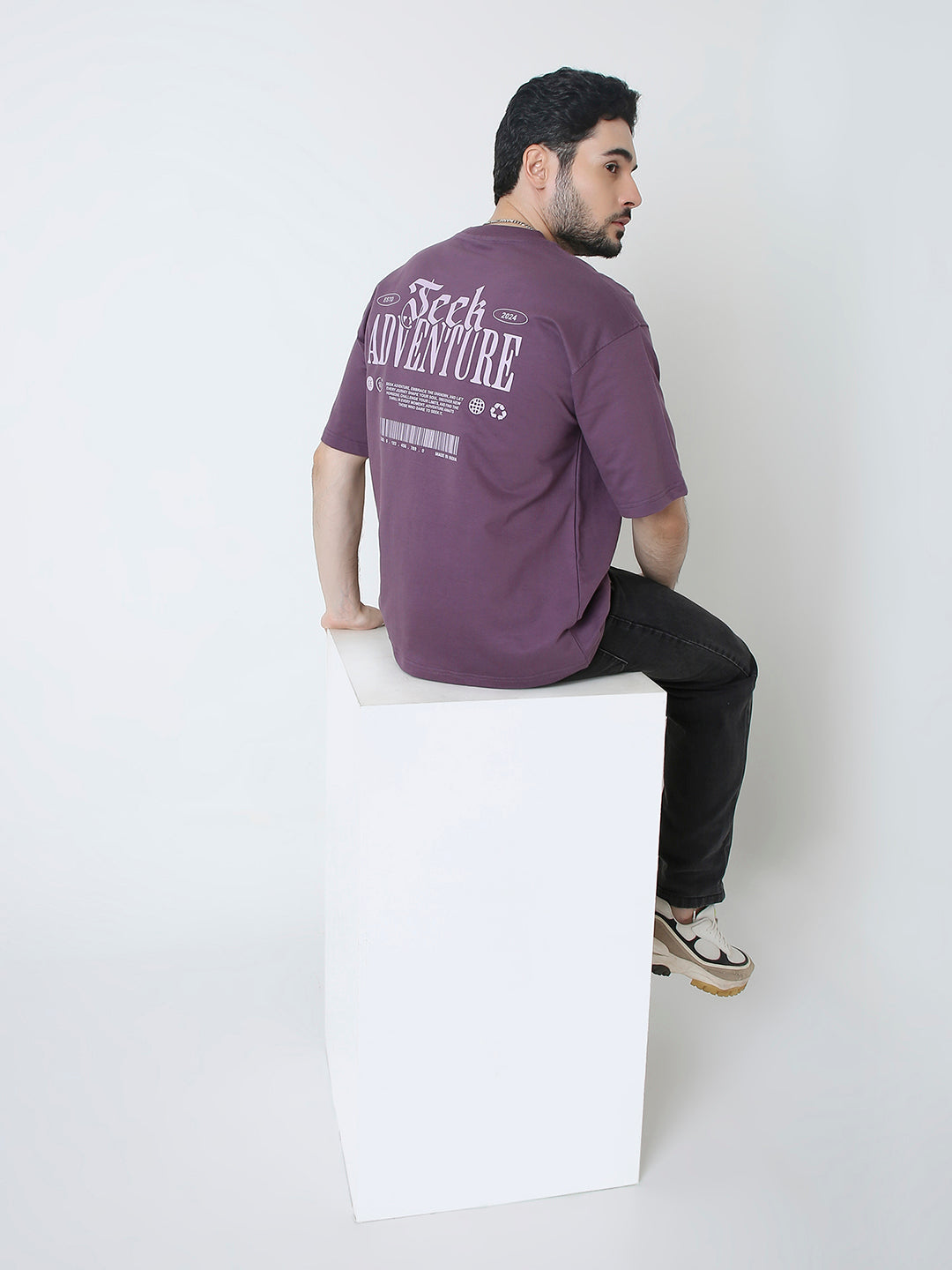 OVERSIZED PRINTED TSHIRT