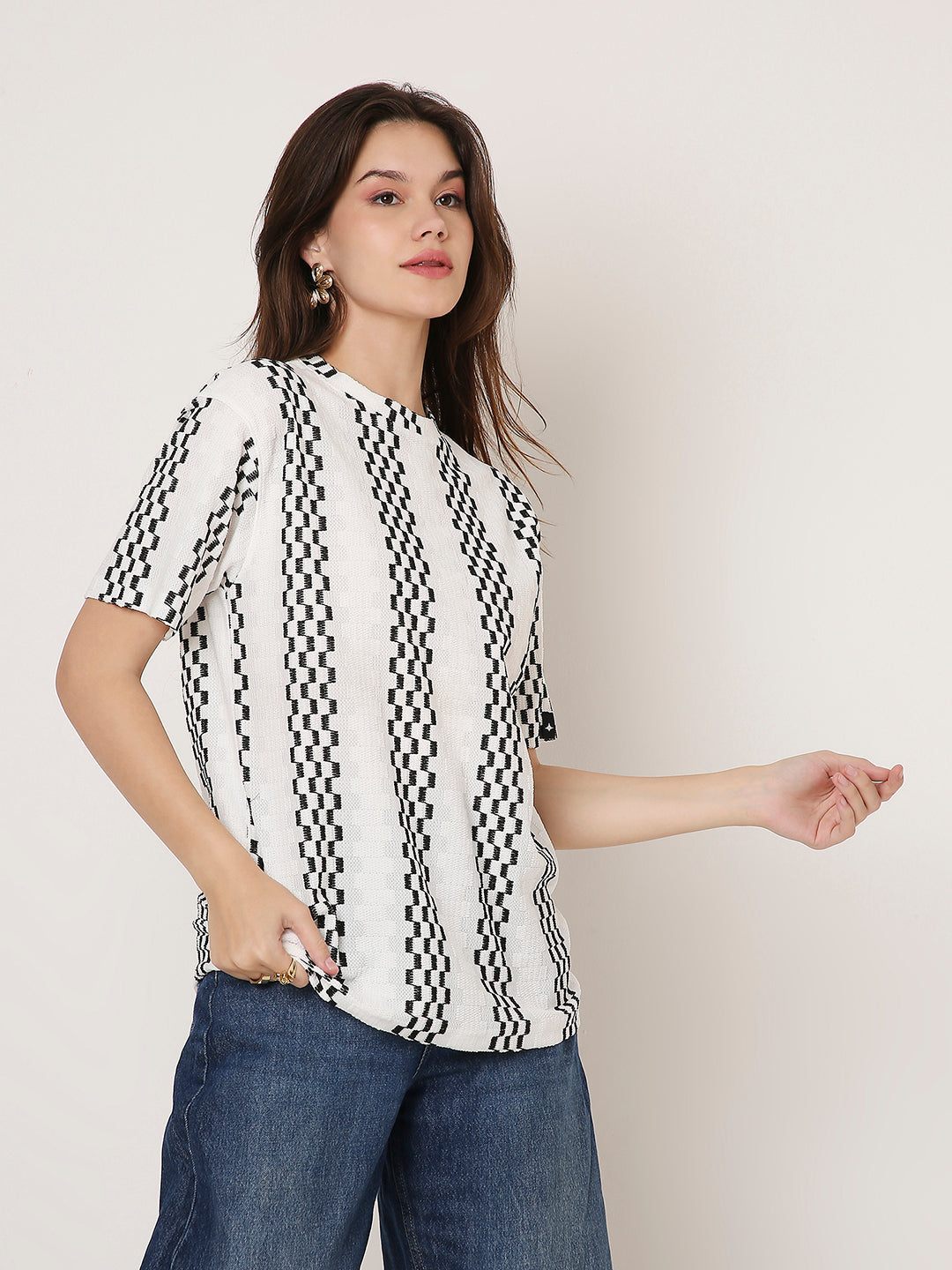 ABSTRACT PATTERNED CREW NECK BOYFRIEND T-SHIRT