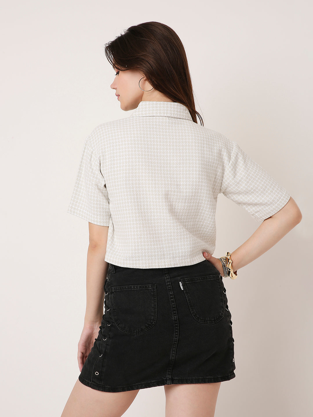 CHIC STRUCTURED BUTTON-DOWN CROPPED POLO