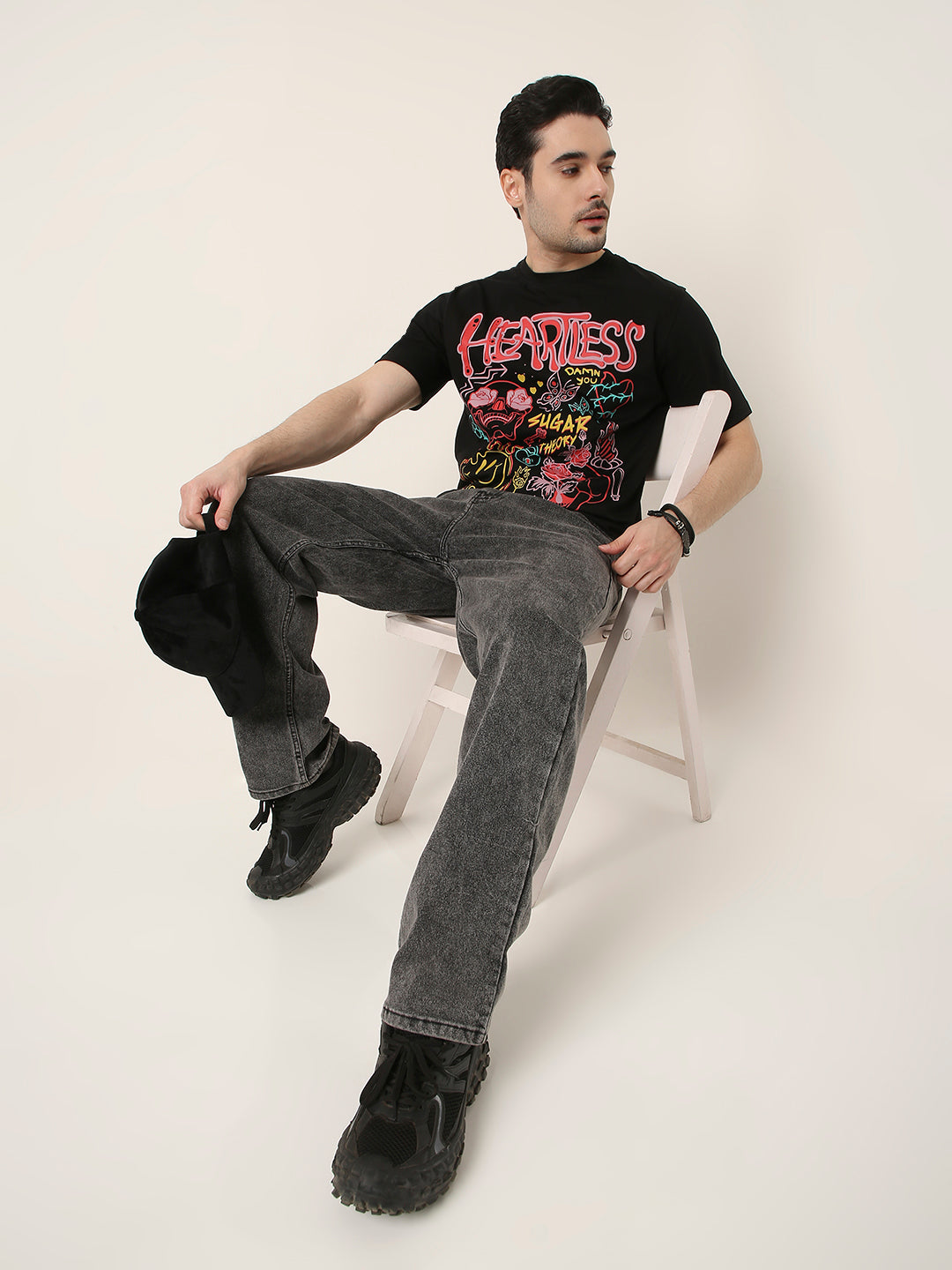 RELAXED FIT:BLACK PRINTED TSHIRT