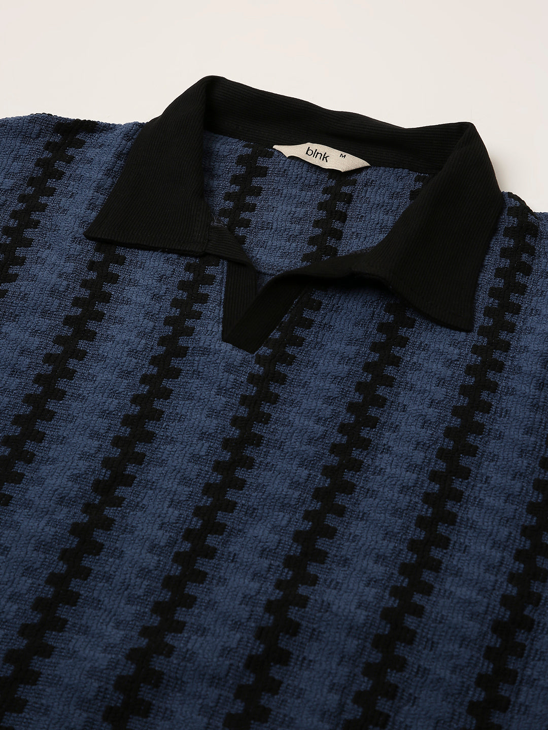 BLUE TEXTURED POLO TSHIRT
