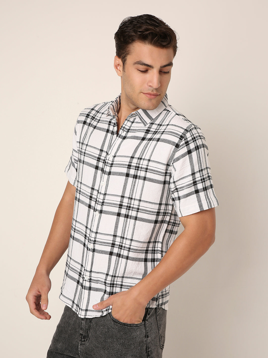 White Textured Cotton Check Short Sleeve Shirt