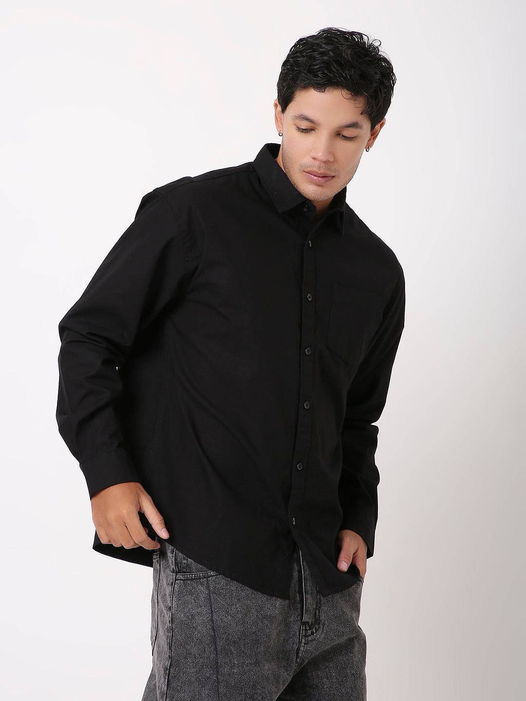 BLACK ESSENTIAL OXFORD SHIRT