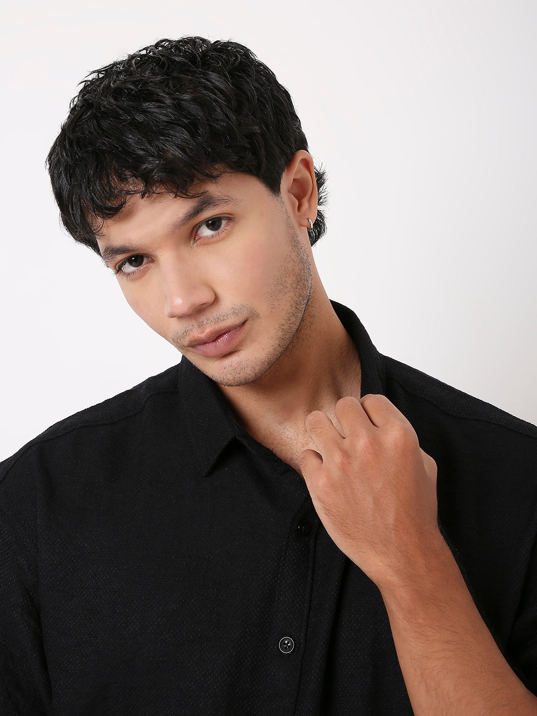 SHORT SLEEVE VISCOSE BLEND TEXTURED BUTTON-DOWN SHIRT