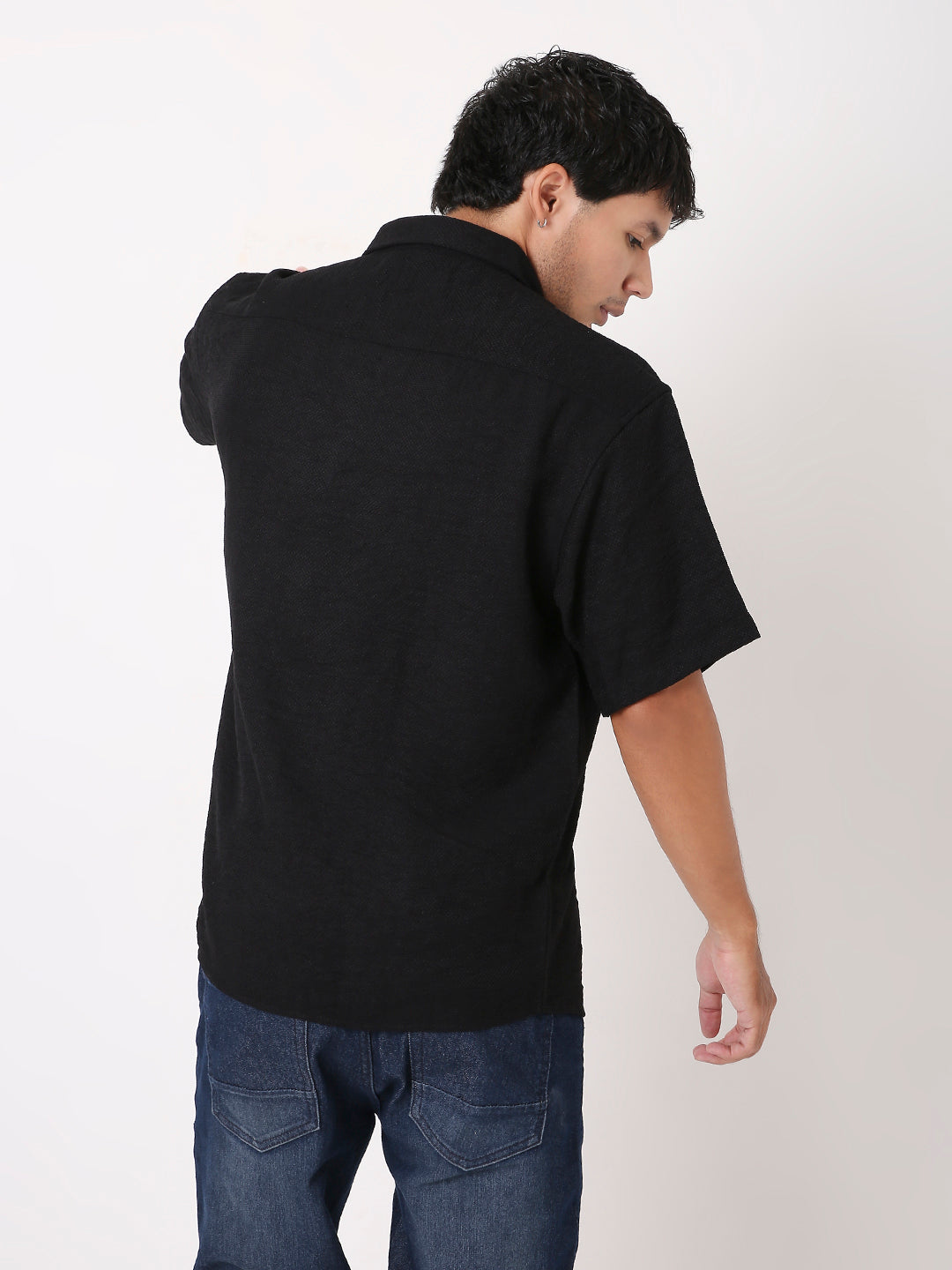 SHORT SLEEVE VISCOSE BLEND TEXTURED BUTTON-DOWN SHIRT