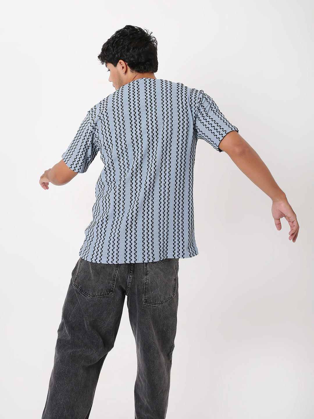 UNISEX TEXTURED SHORT SLEEVE PATTERNED T-SHIRT FOR MEN