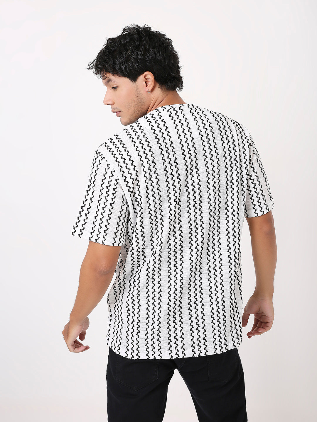 UNISEX TEXTURED SHORT SLEEVE PATTERNED  T-SHIRT FOR MEN