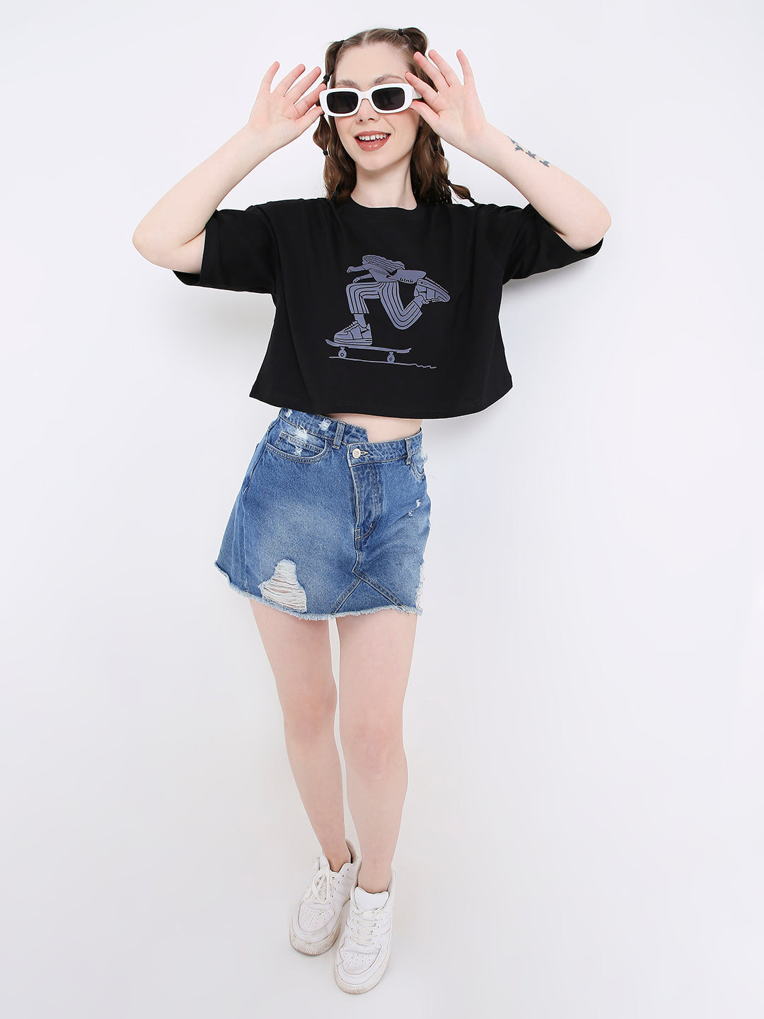 OVERSIZE BLACK PRINTED CROP TOP