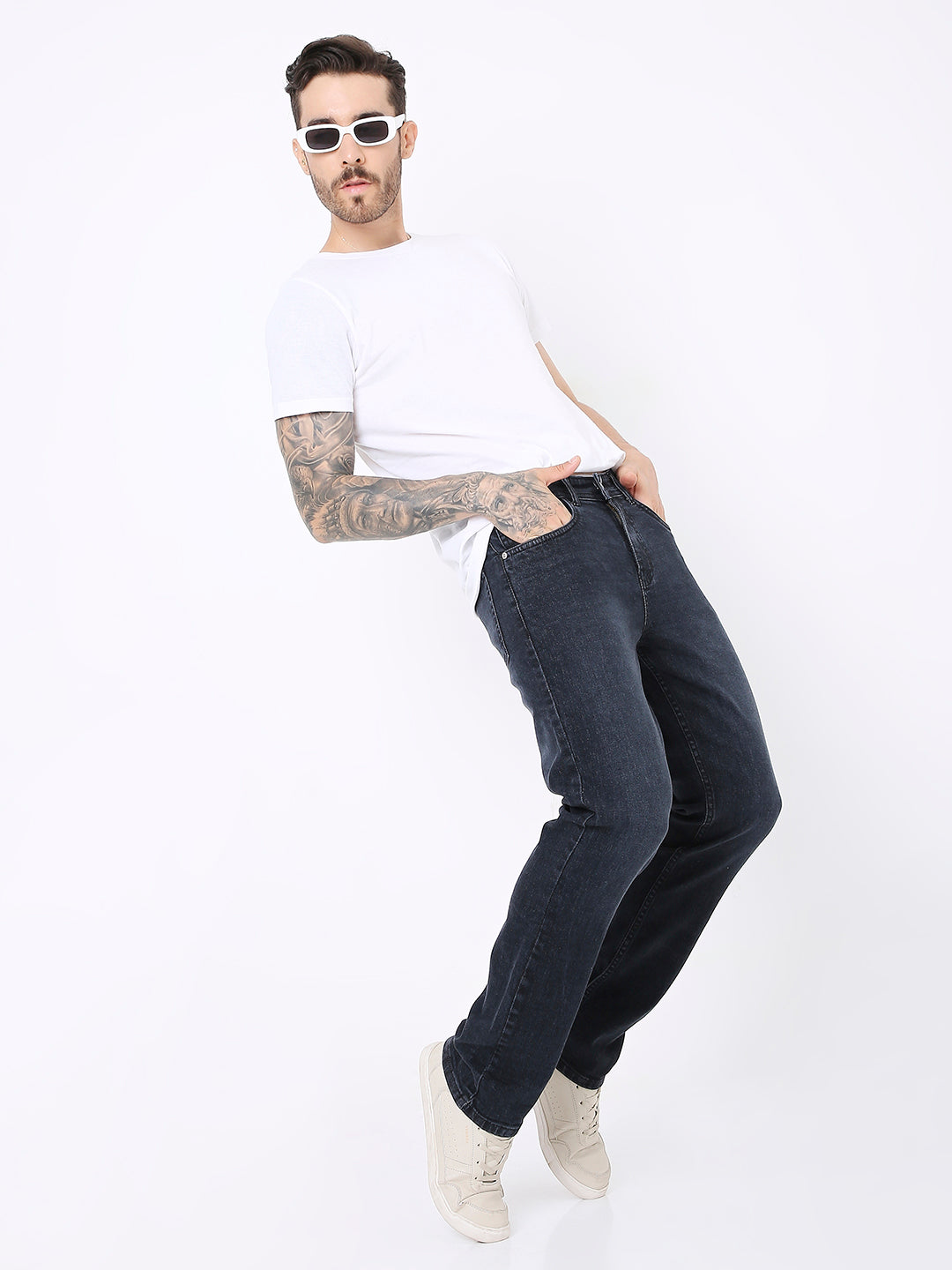 MEN MID BLACK STRAIGHT FIT DENIM JEANS