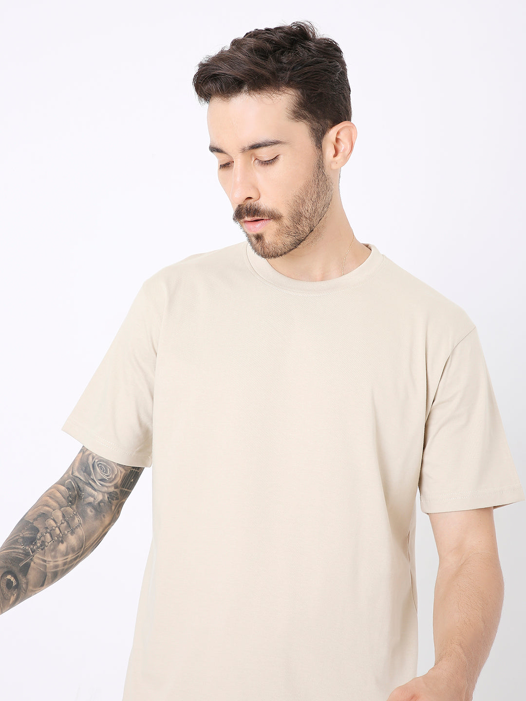 RELAXED FIT SAND SOLID TSHIRT