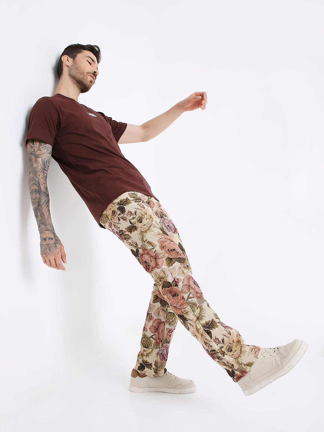 RELAXED FIT BROWN PRINTED TSHIRT