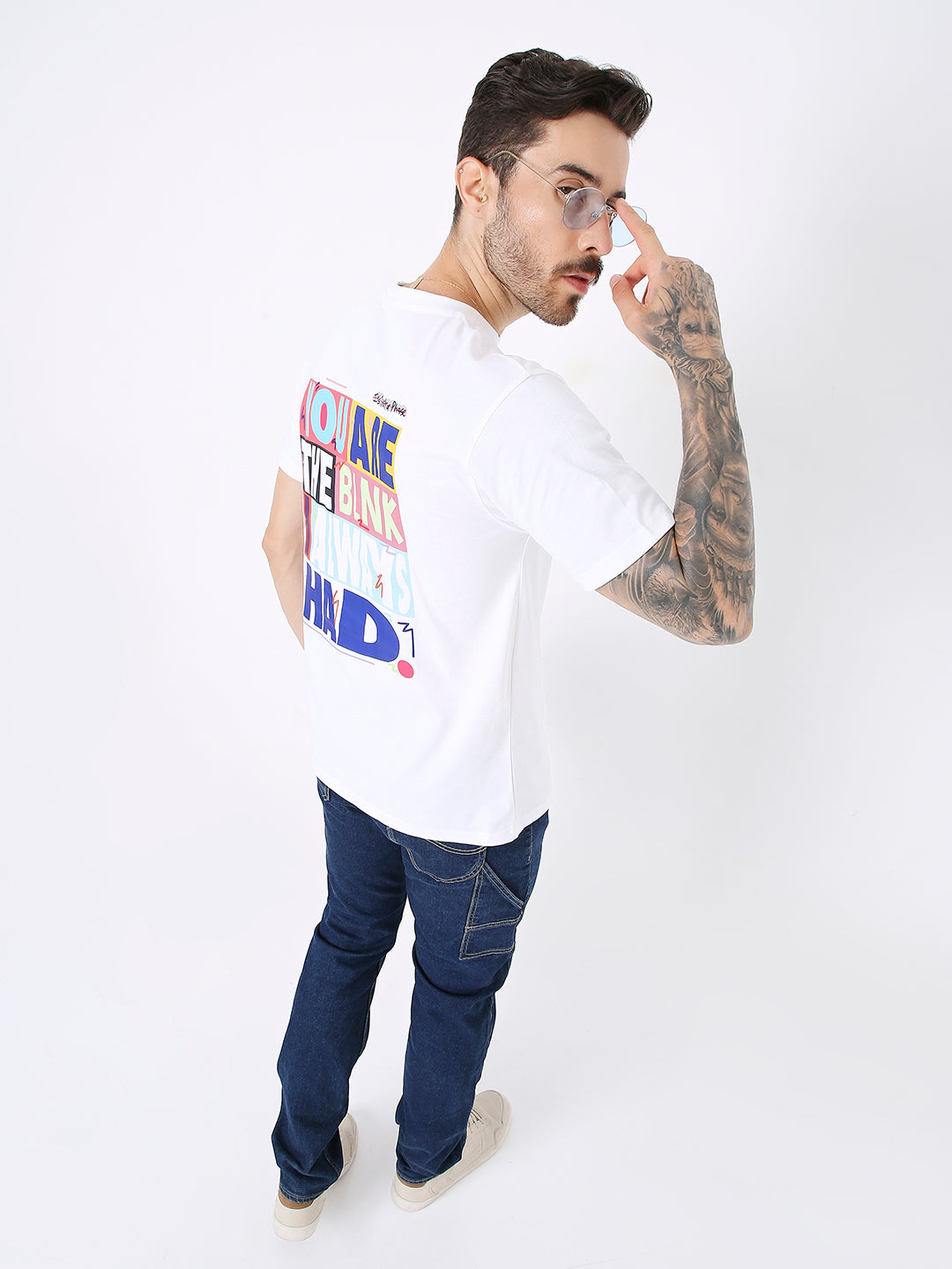 RELAXED FIT WHITE PRINTED TSHIRT