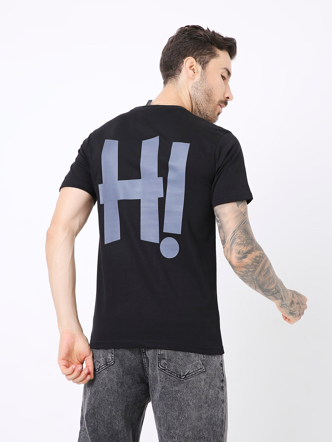 RELAXED FIT BLACK PRINTED TSHIRT