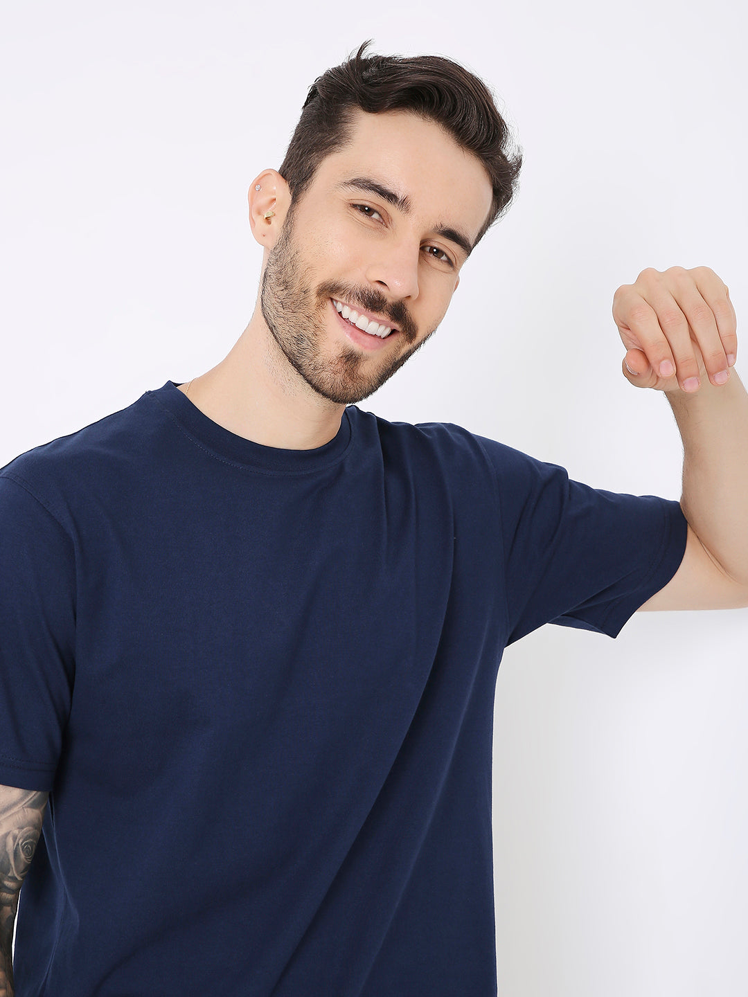 RELAXED FIT NAVY BLUE SOLID TSHIRT