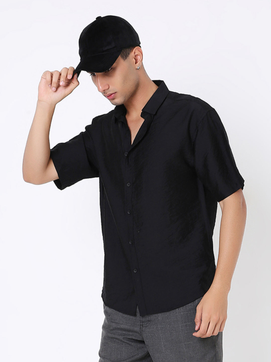 BLACK ESSENTIAL VISCOSE SHIRT
