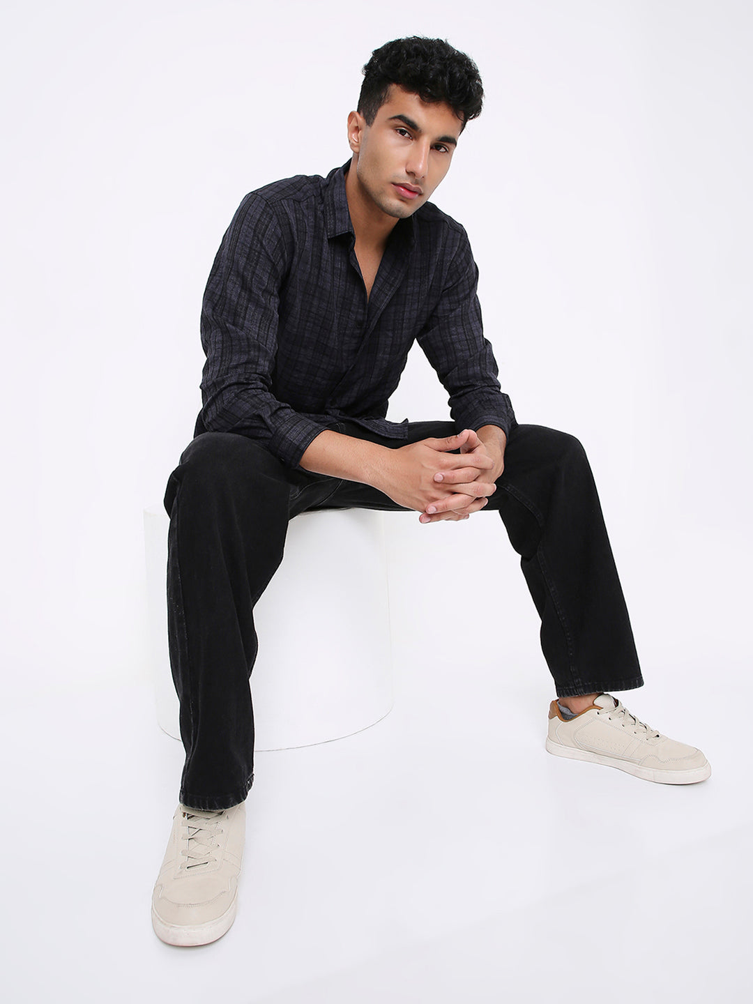 RELAXED FIT CHECKERED DARK GREY CASUAL SHIRT