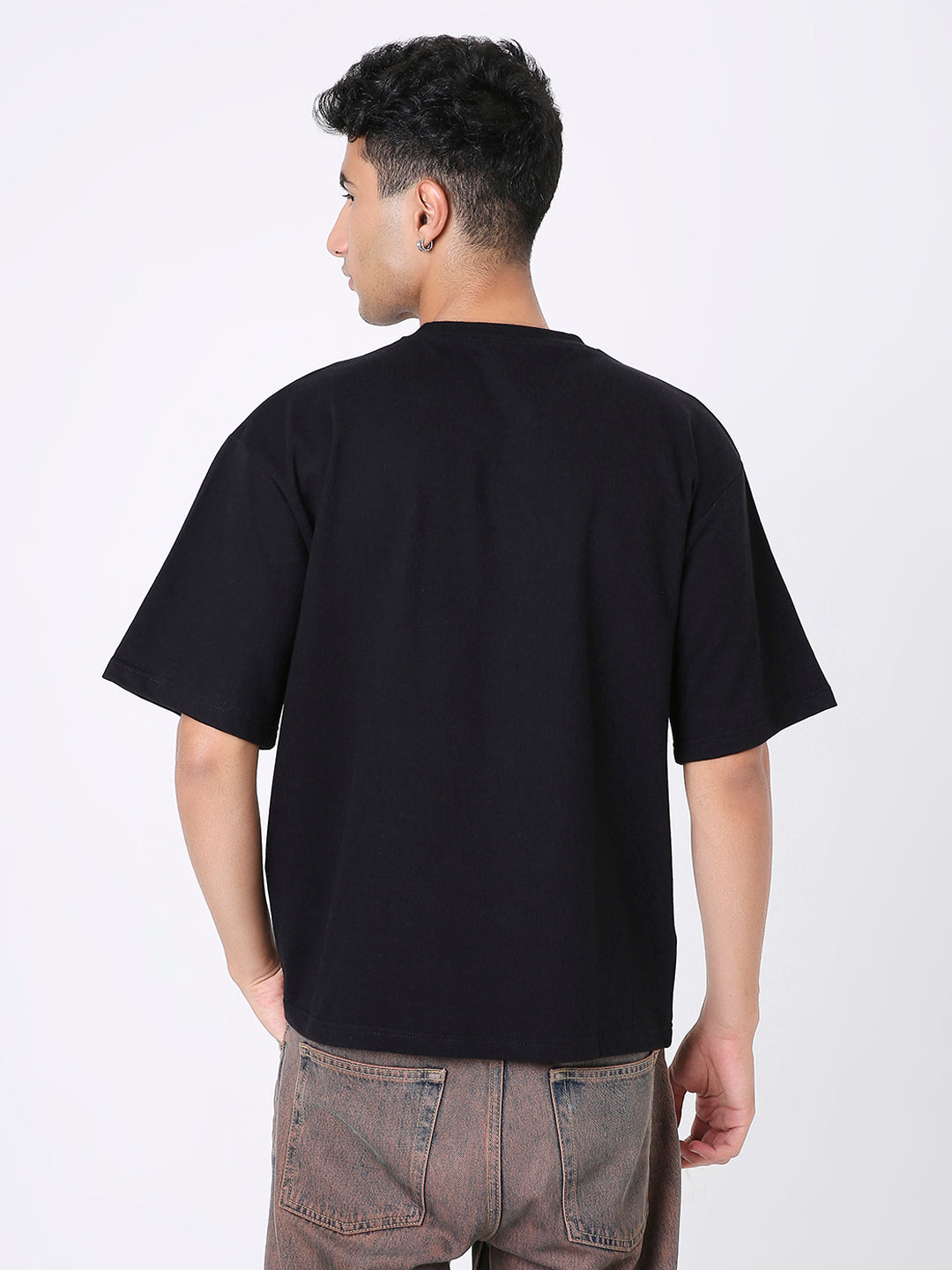 OVERSIZE BLACK SOLID TSHIRT